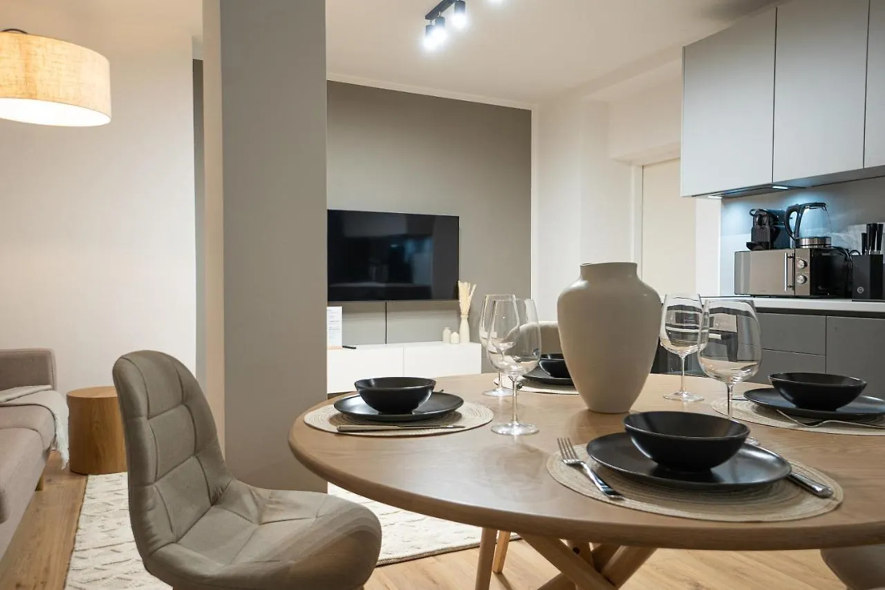 Central 2-Room Apartment With A Terrace Viena