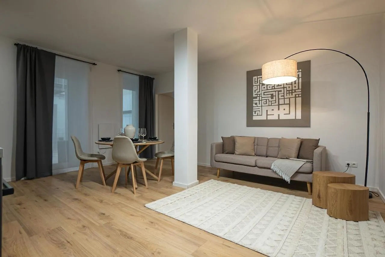 Central 2-Room Apartment With A Terrace Viena