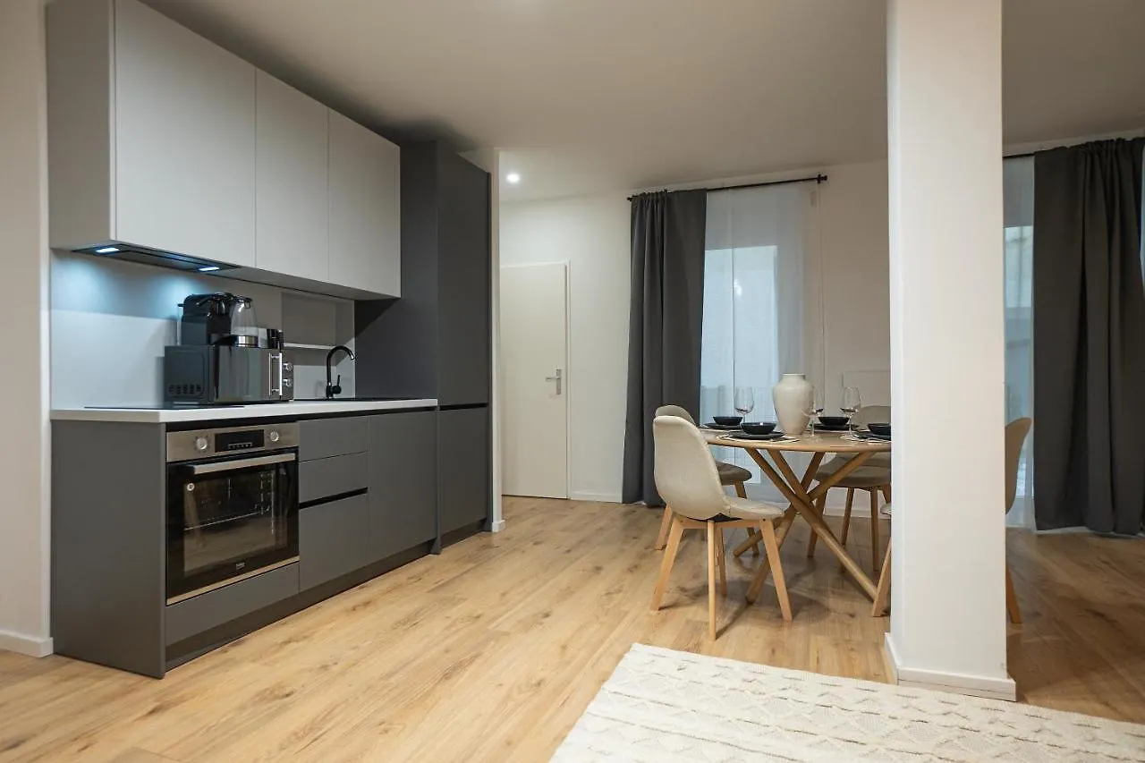Central 2-Room Apartment With A Terrace location