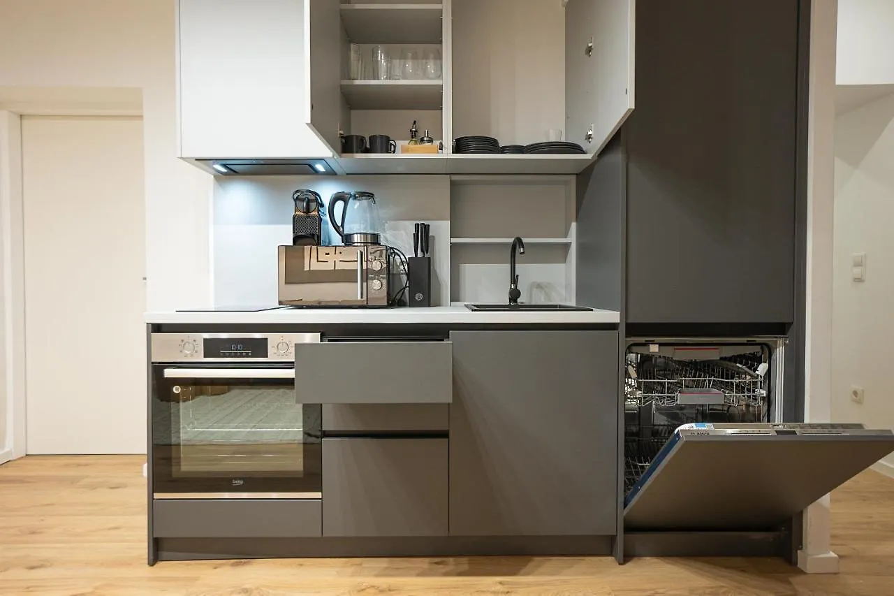 Central 2-Room Apartment With A Terrace Viena 0*,